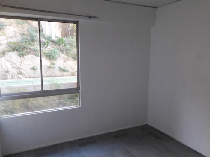 Se arrienda departamento amoblado luminoso de 3 dormitorios y 1 baño y medio. 65 m². Viña del Mar